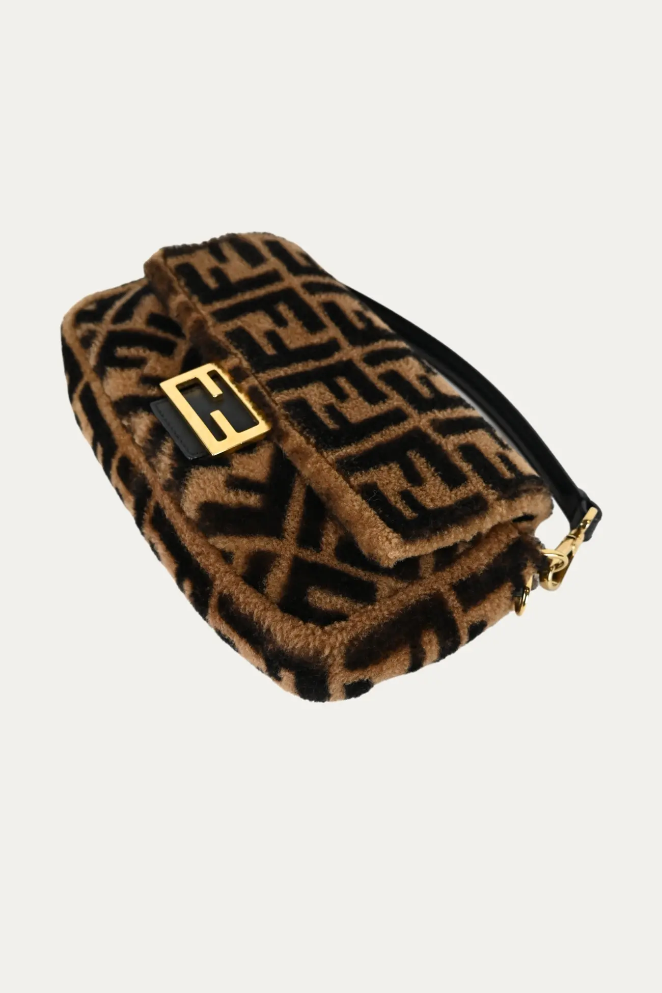 Fendi Baguette FF Sheepskin bag - Touched Vintage