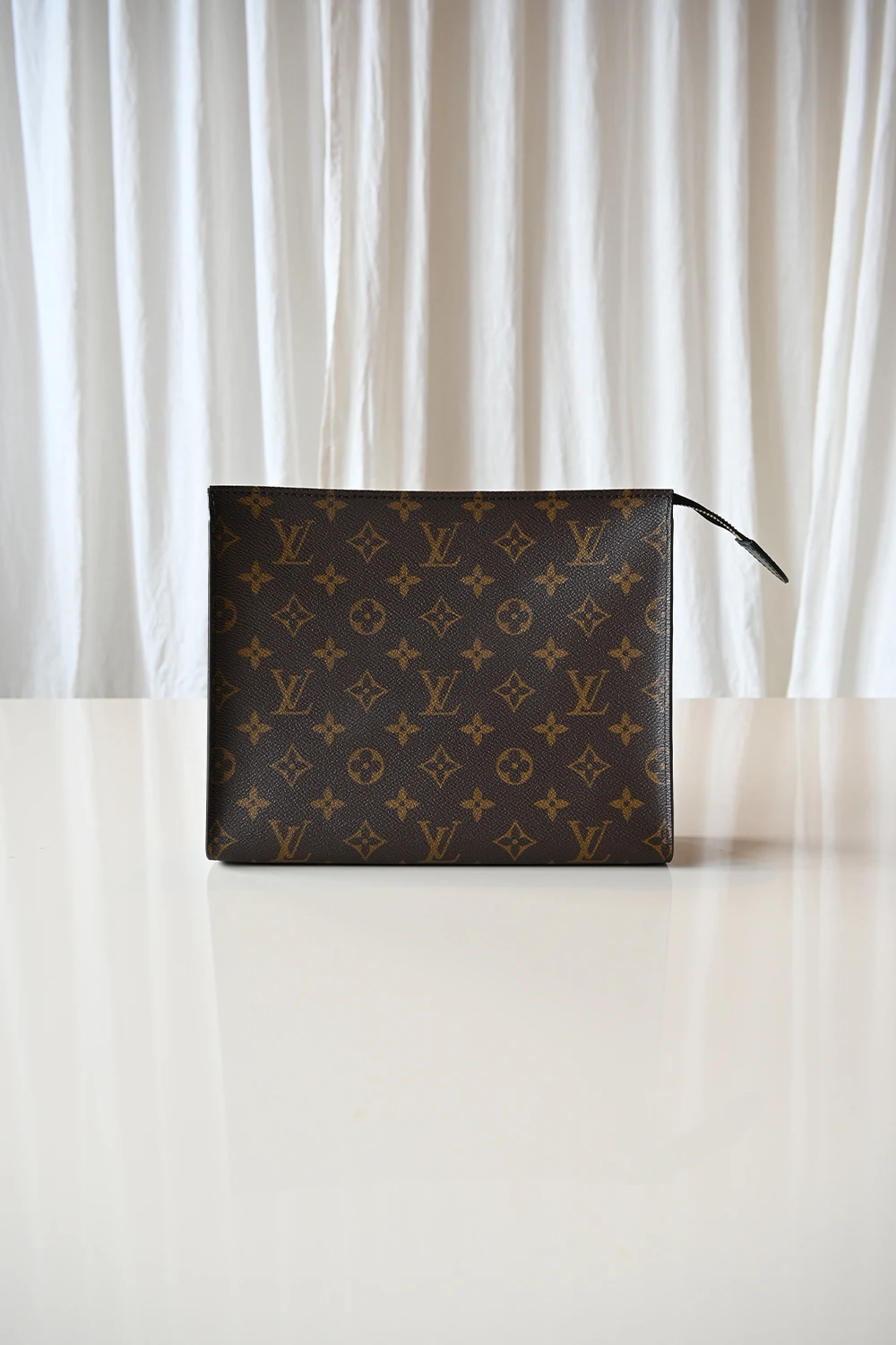 Louis Vuitton Poche Toilette | monogram canvas