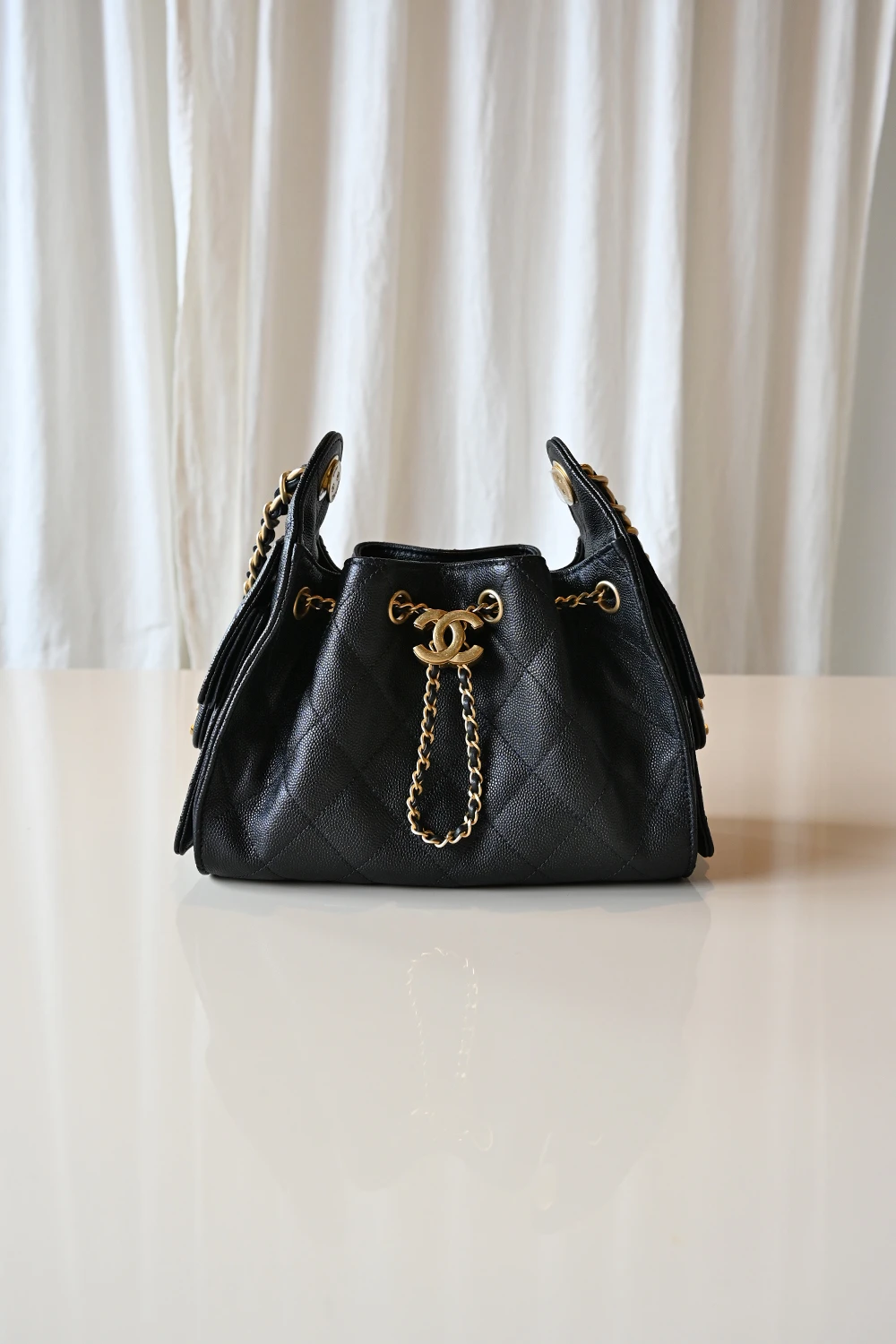Chanel 25 mini hobo bag | Black
