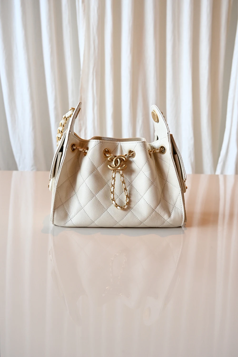 Chanel 25 Hobo Mini bag | Ecru