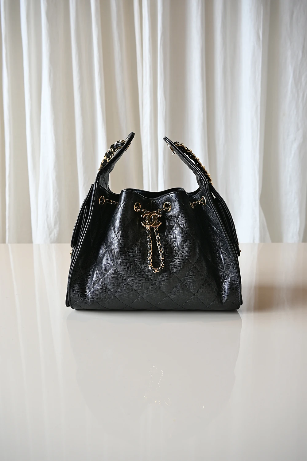 Chanel 25 Hobo small | black