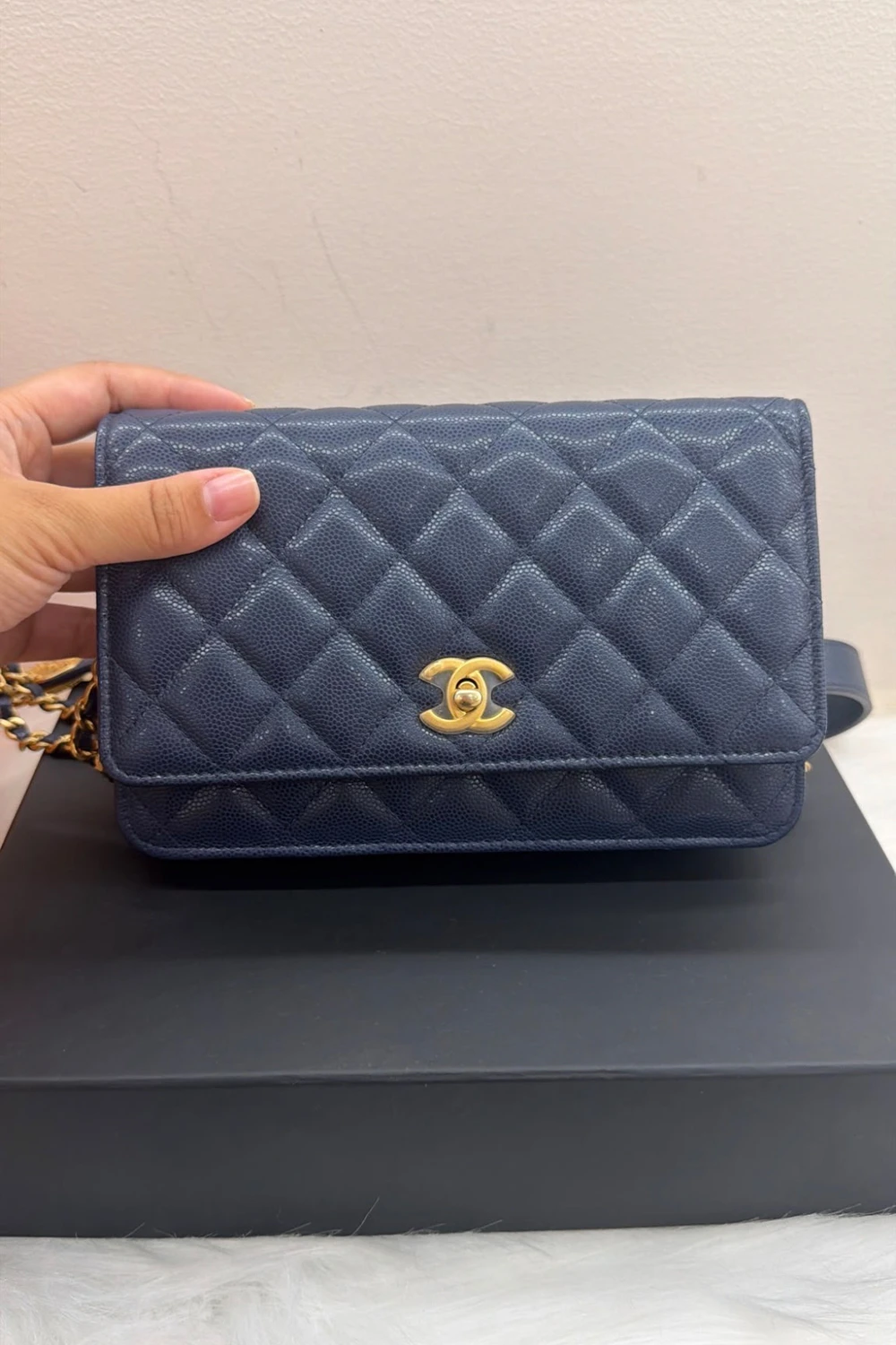 Chanel Medallion Wallet On Chain | navy blue