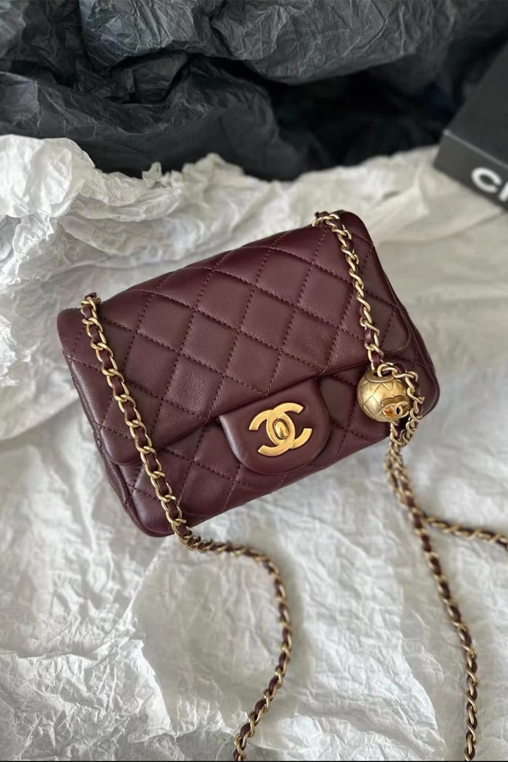 Chanel Mini Square Pearl Crush flap | Burgundy